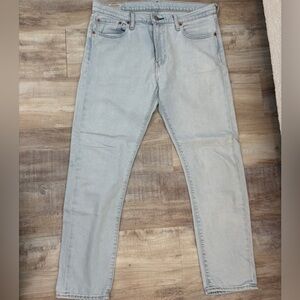 Levi’s  Men’s light wash jeans